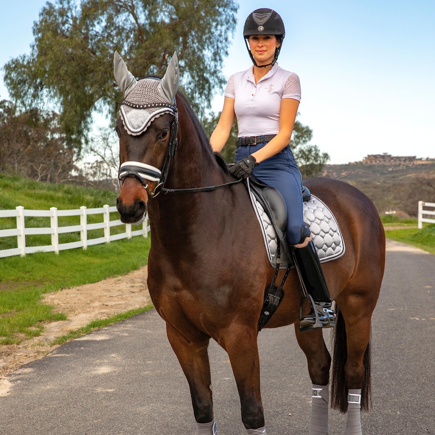 Professional's Choice VenTECH Satin Dressage Saddle Pad - Universal 24" x 21.5"