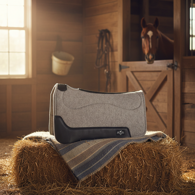 Precision Relief Felt Saddle Pad – Contoured Orthopedic Shock-Absorbing Horse Pad