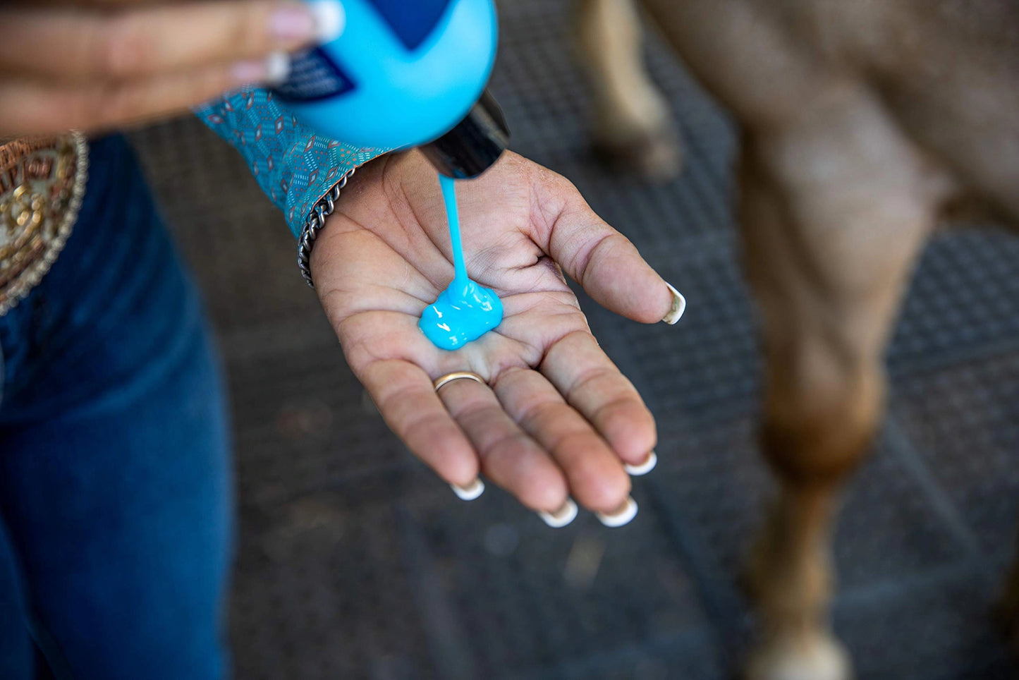Vetricyn Mobility Horse & Rider Liniment - Fast Acting Muscle & Joint Relief for Equine & Human