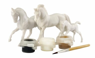 Breyer Horse Family Painting Kit